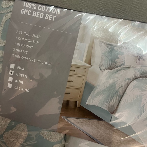 6 piece Harbor House tropical queen comforter set - Picture 4 of 5